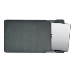 Laser Wireless Charging Laptop Sleeve Up to 16 Inch Black