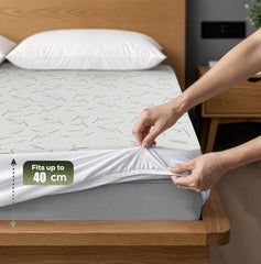 Waterproof Mattress Protector,Breathable Mattress Cover,3D Air Fabric Cooling Bed Pad Cover, Deep Pocket 40cm(Super King,Green)