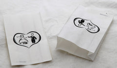 200 Pack Wedding Cake Bags Greaseproof Wax Paper Slice Take Home Favour Bride Groom in Heart