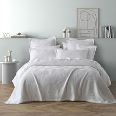 Bianca Cassiano White Polyester Jacquard Coverlet Set Single/Double