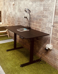 140 x 70cm Electric Standing Desk Height Adjustable Motorised Electric Sit Stand in Black