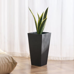 Tall Planter, Set of 2 Tall Square Tapered Planters, 57 cm Large Modern Gardening and Flower Plastic Pots, Decorative Tall Black Planter with Drainage Hole, for Porch, Patio, Indoor & Outdoor