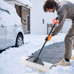 Snow Pusher Shovel, 76.2 cm Outdoor Snowplow Shovel with Ergonomic Grip, HDPE Plastic Blade, Winter Shovels with Segmented Handle, Metal Edged Strip, Portable Snow Removal Tool for Driveway