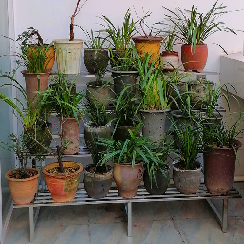 4-tier 150x100cm Outdoor Garden Pot Plant Stand