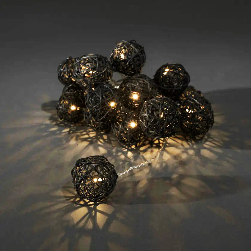 1 Set of Black 5cm Rattan Cane 20 Ball Battery Powered 3m String Lights Christmas Gift Home Wedding Party Bedroom Decoration Table Centrepiece