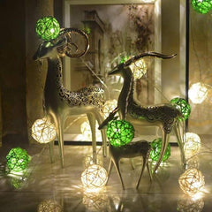 1 Set of Green n White 5cm Rattan Cane 20 Ball Battery Powered 3m String Lights Christmas Gift Home Wedding Party Bedroom Decoration Table Centrepiece