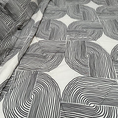 Hotel Living 3 Pce Light Weight Comforter Set Queen/King Oscar Curves